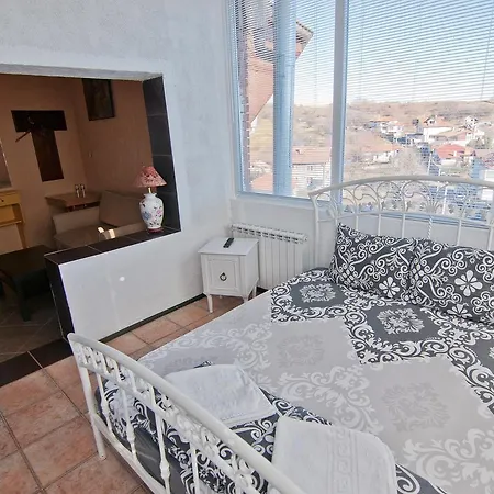 Snow Heaven فندق