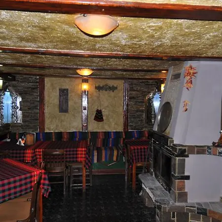 فندق Snow Heaven 2*